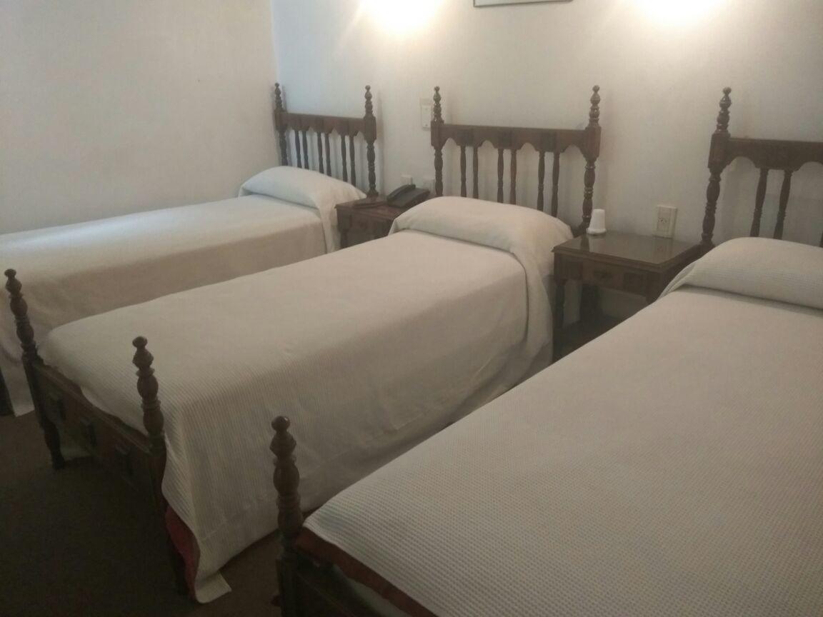 Emperatriz Hotel Familiar Santa Fe Ngoại thất bức ảnh
